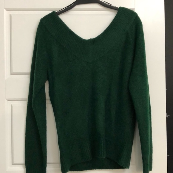 Off the shoulder sweater - Picture 2 of 2